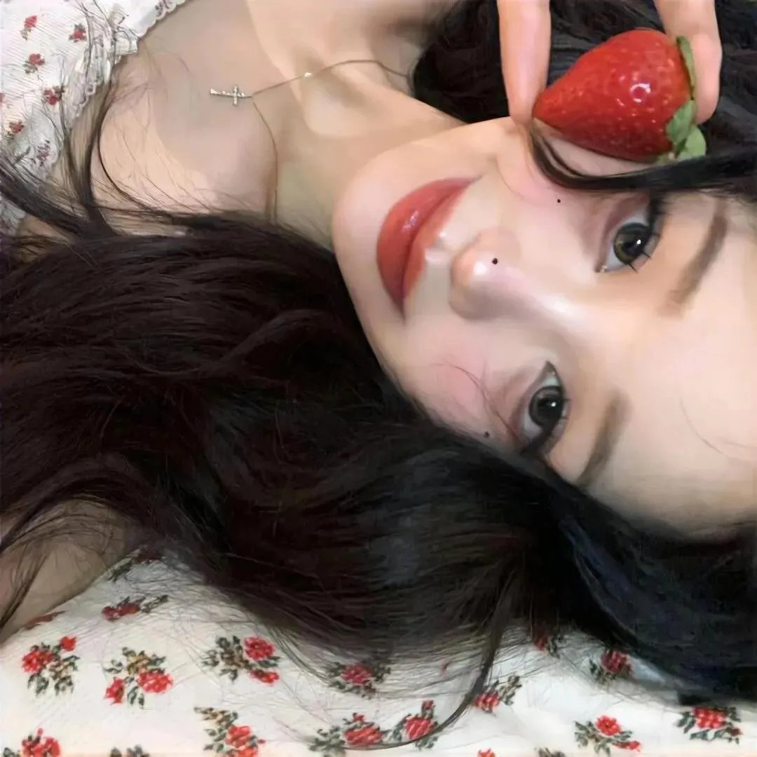 我们中的一个被绊倒